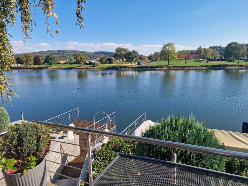 Thumbnail-Luxus-Ferienhaus am See mit Steg, Sauna & Smart-Garden