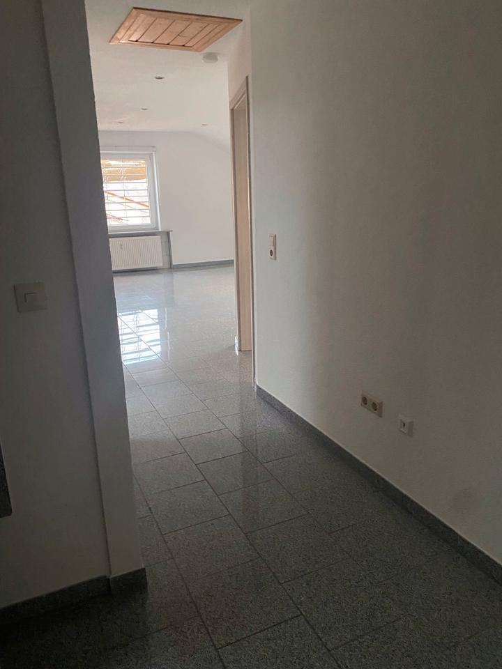 Thumbnail-3 Zimmerwohnung Mainhardt ohne Balkon Dachgeschoss 3 Etage