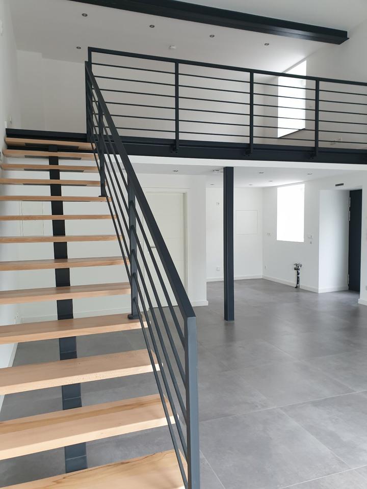 Thumbnail-modernes Loft mit Industriecharme