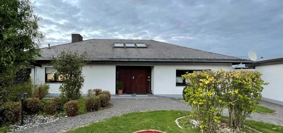 Thumbnail-Großzügige 5-Zimmer-Wohnung mit 1.500 m² Garten in Battenberg