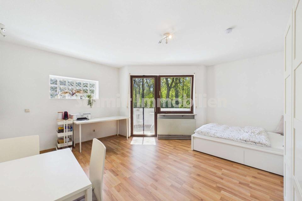 Thumbnail-Single-Wohnung mit Balkon und Blick in den Stadtwald