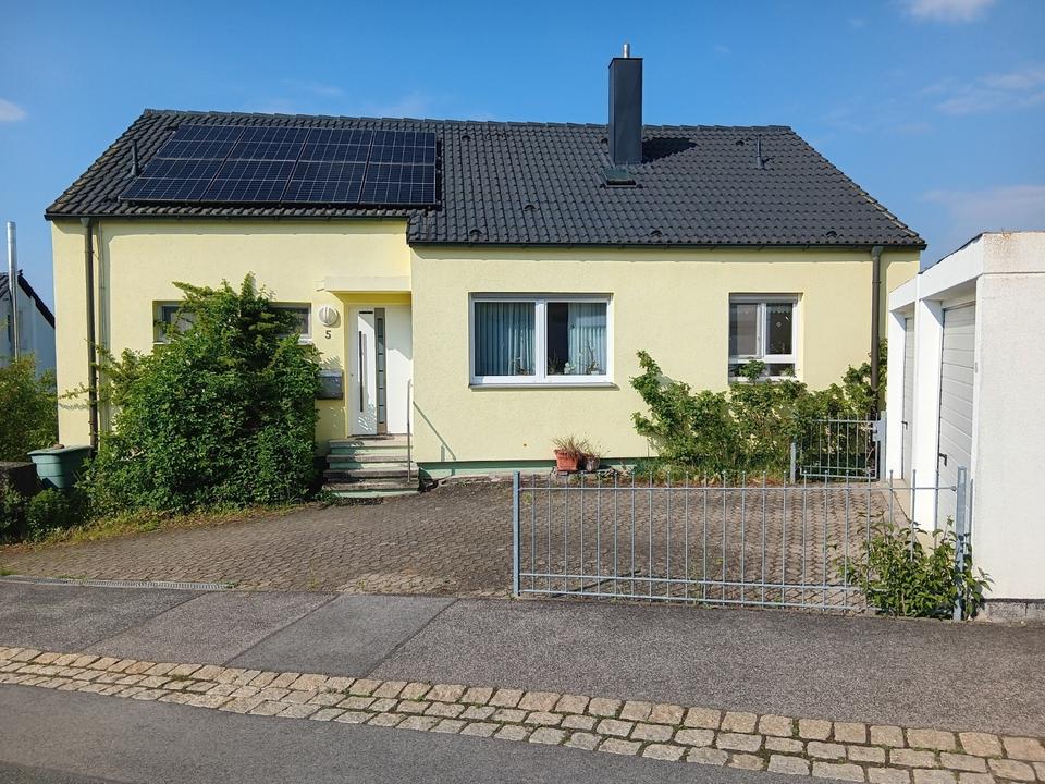 Thumbnail-Einfamilienhaus mit Einliegerwohnung von privat zu verkaufen