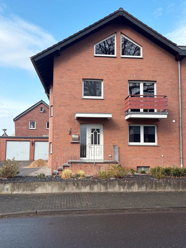 Thumbnail-Großzügige Doppelhaushälfte in Heinsberg Randerath