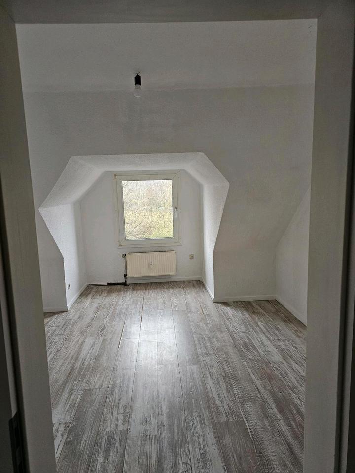 Thumbnail-DG 1,5 Zimmer Wohnung GelsenkirchenBeckhausen