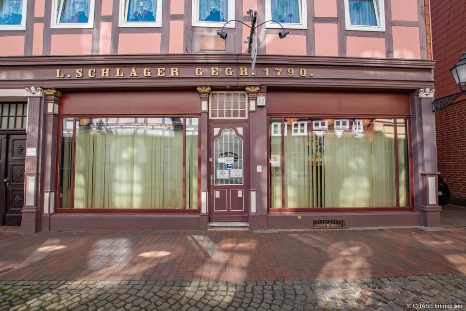 Thumbnail-Renovierungsbedürftiges Ladenlokal in guter Lage der Hamelner Altstadt - TOP Gelegenheit!