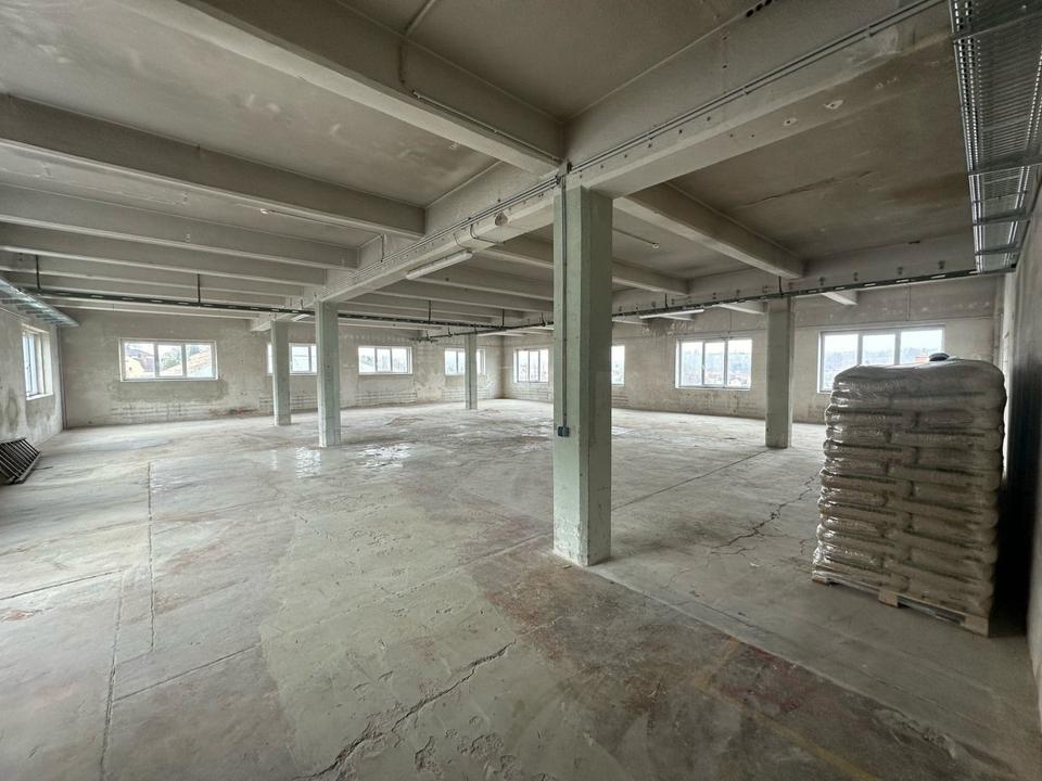 Thumbnail-Top-Lagerfläche (ca. 288 m²) - 3. Obergeschoss mit Lastenaufzug - LKW Zufahrt