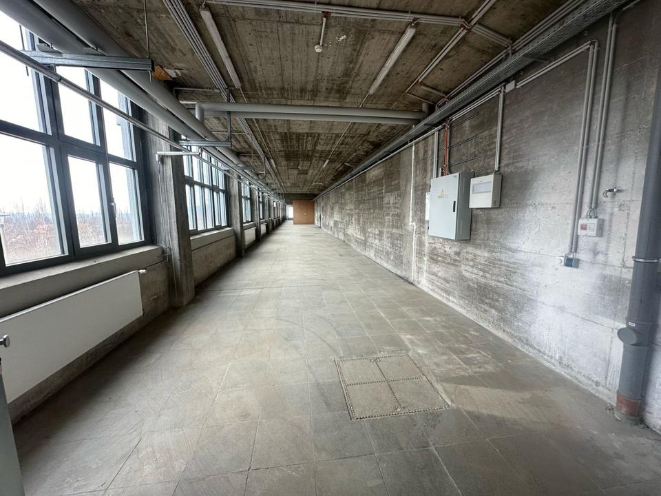 Thumbnail-Flexible Lagerfläche (UG) in modernisiertem Industrieareal – ca. 260 m² mit Laderampe, LKW-Zufahrt & Rampe
