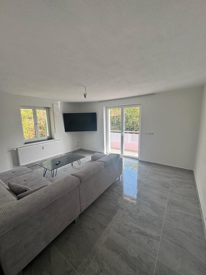 Thumbnail-Vollmöblierte 2,5 Zimmer Wohnung mit Balkon