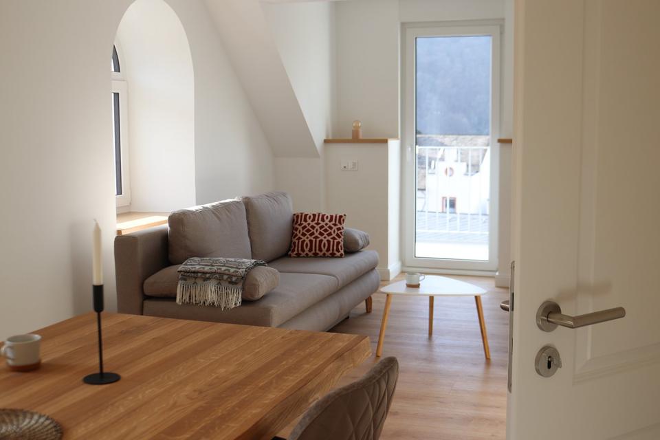 Thumbnail-3 ZKB- Balkon, Wohnung möbliert