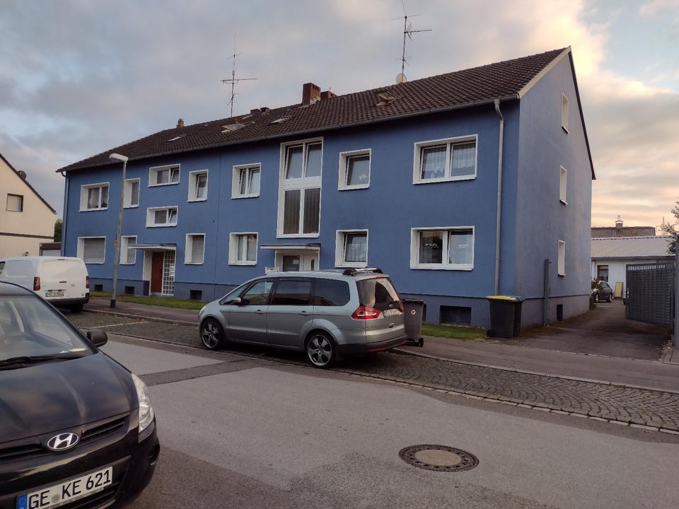 Thumbnail-2 Mehrfamilienhäuser und 2 Gewerbeeinheiten
