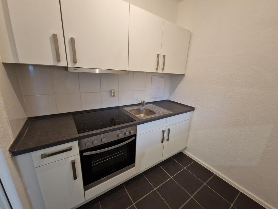 Thumbnail-Hier ist die Einbauküche schon dabei !!!