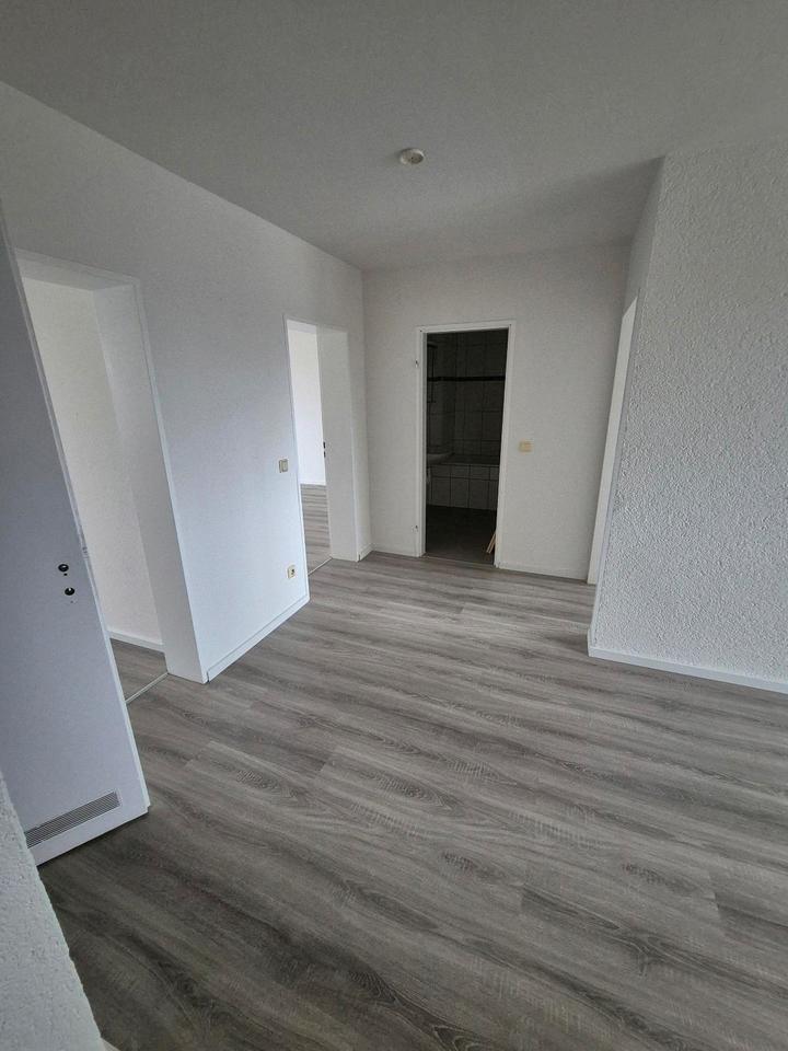 Thumbnail-3-Zimmer-Wohnung 75 qm, Balkon, Keller, renoviert – Waldbröl