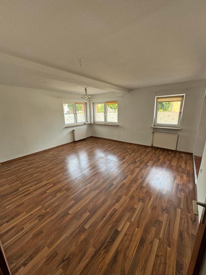 Thumbnail-4 Zimmer Wohnung