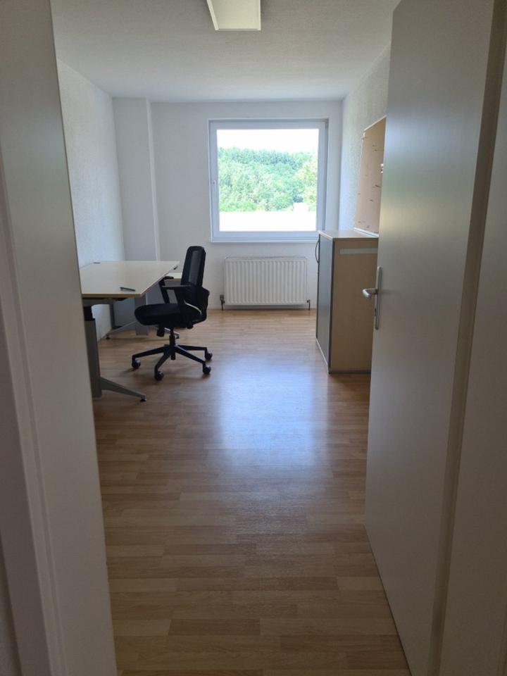 Thumbnail-Miete Büro, Büroraum, Homeoffice (optional m. Hallenlagerfläche)