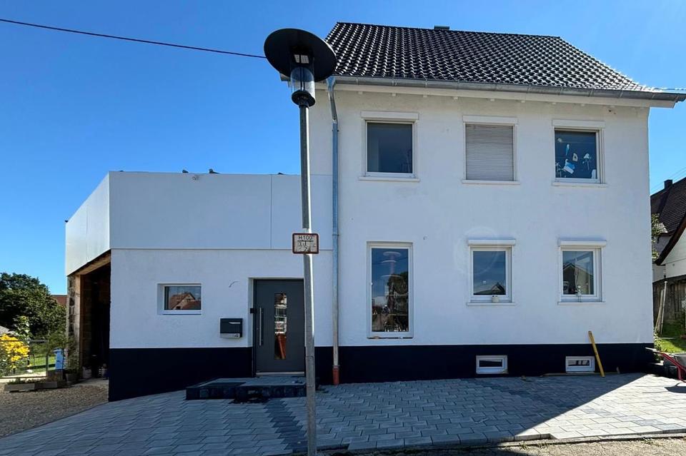 Thumbnail-Gepflegtes Wohnhaus mit 1.956 m² Grundstück in ruhiger Lage