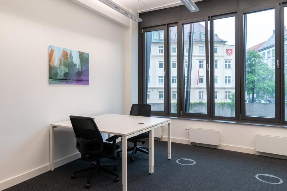Thumbnail-Privater Büroraum für 1 Person in Regus Leuchtenbergring