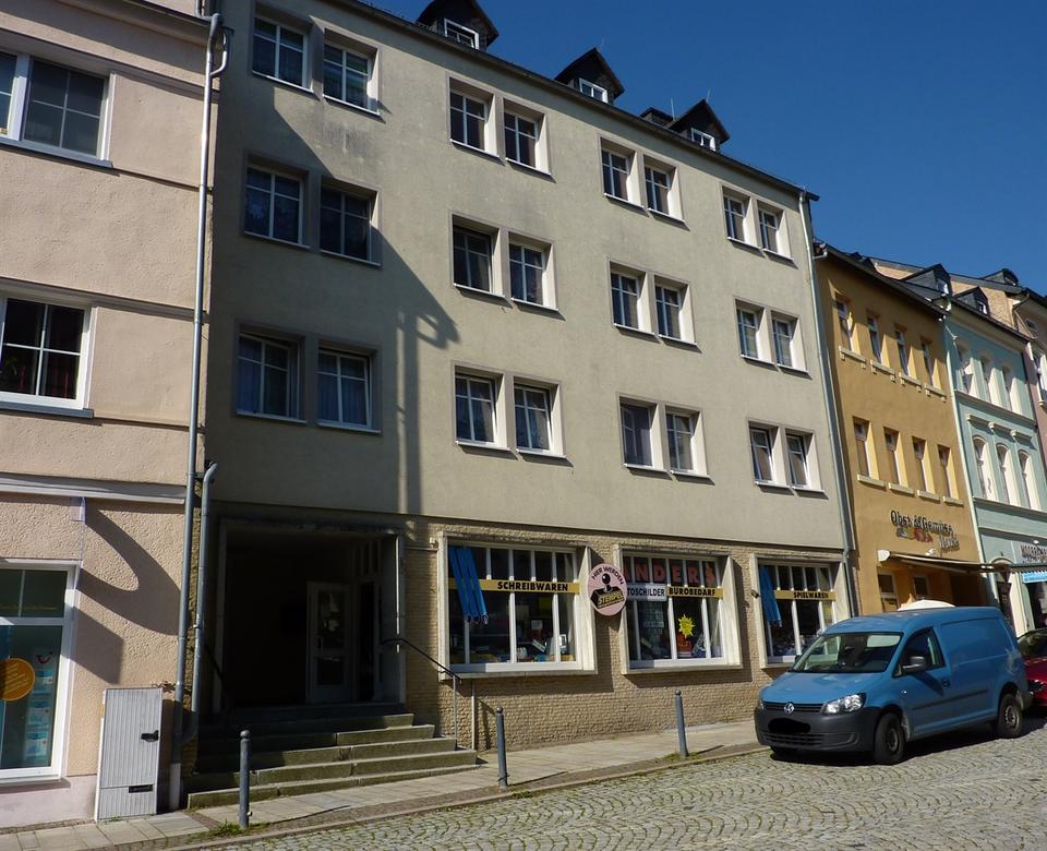 Thumbnail-4-Raum-Wohnung auf dem Markt