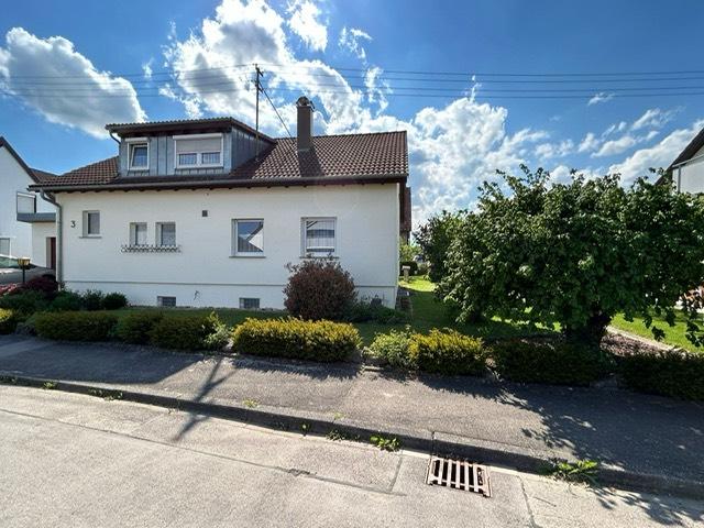 Thumbnail-Freistehendes Zweifamilienhaus mit Einliegerwohnung