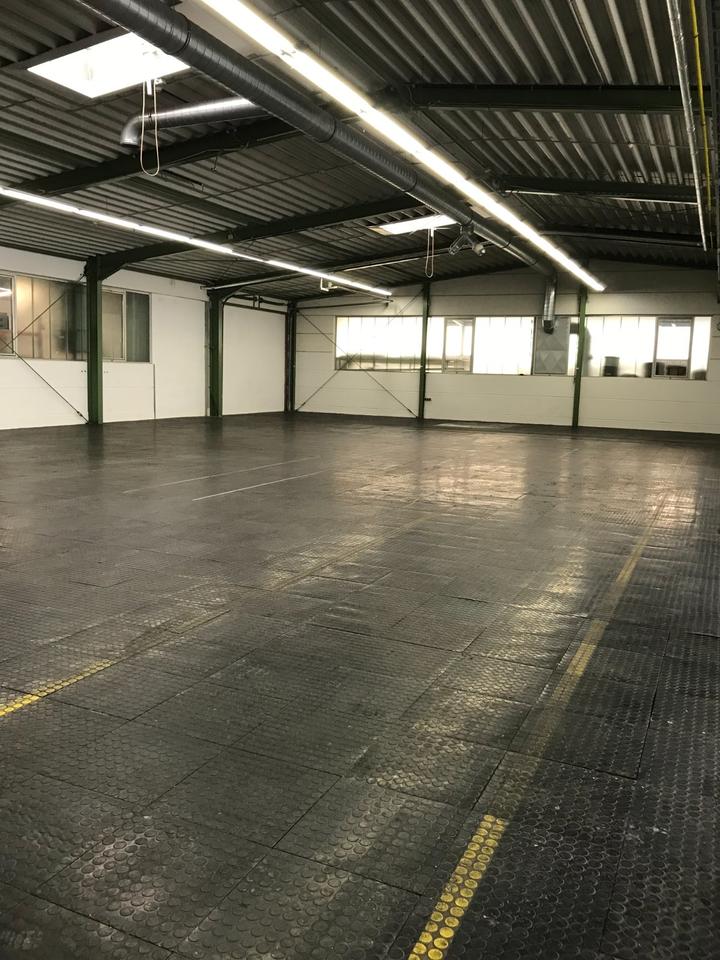 Thumbnail-860 qm Hallenfläche in D.93333 Neustadt Gewerbegebiet Süd