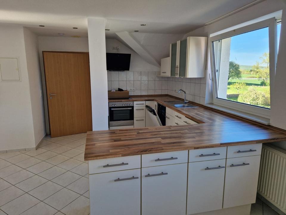 Thumbnail-Helle 3-Zimmer-Dachgeschosswohnung mit Loggia & Feldblick