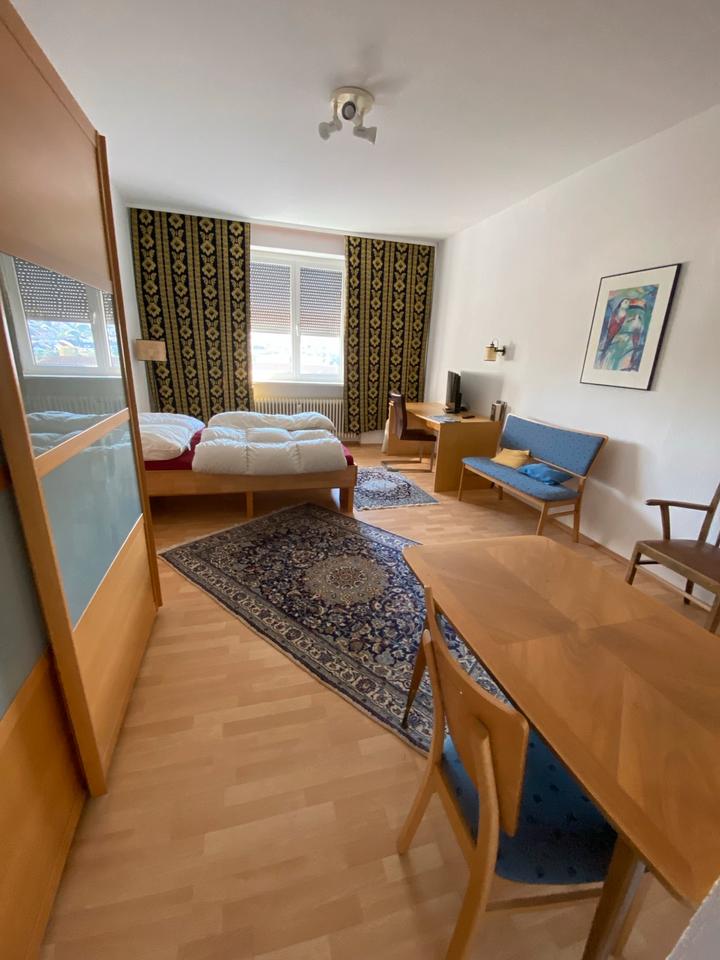 Thumbnail-1-Zi- Appartement möbliert alles inclusive an StudentIn