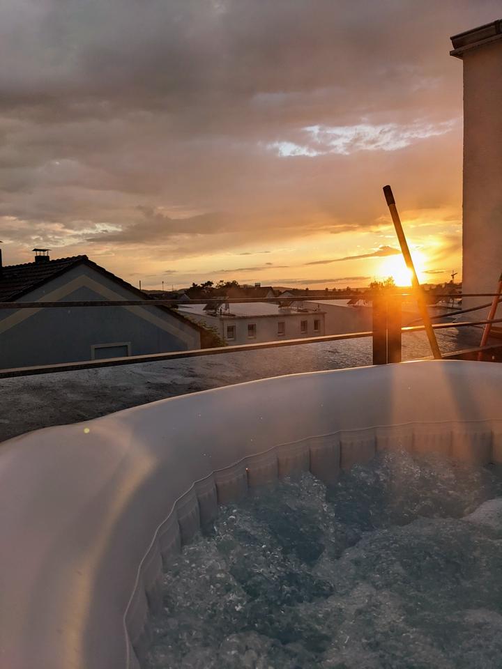 Thumbnail-Exklusives Niedrigenergie-Reihenmittelhaus mit Dachterrasse in Ne