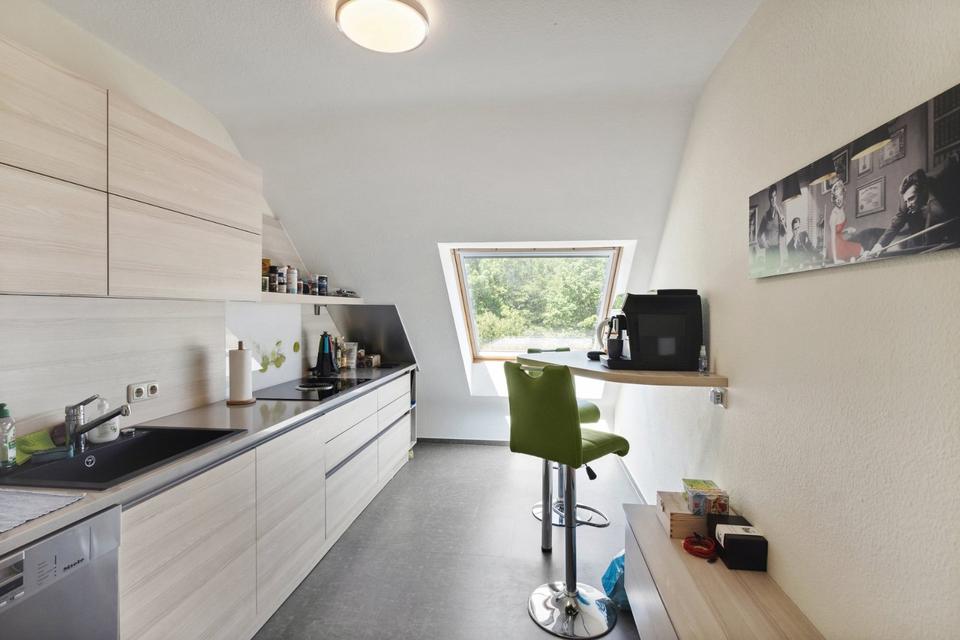 Thumbnail-4,5 ZKB DG-Maisonette, 131 qm, komplett saniert, provisionsfrei