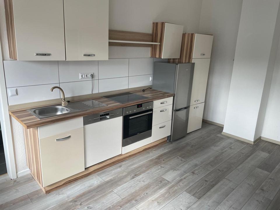 Thumbnail-Schöne und ruhige 1,5-Zimmer-Wohnung in Uni Nähe, U35 Vor der Haustür