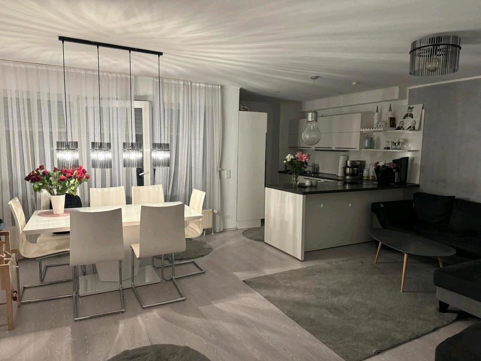 Thumbnail-Schöne, modern geschnittene Wohnung