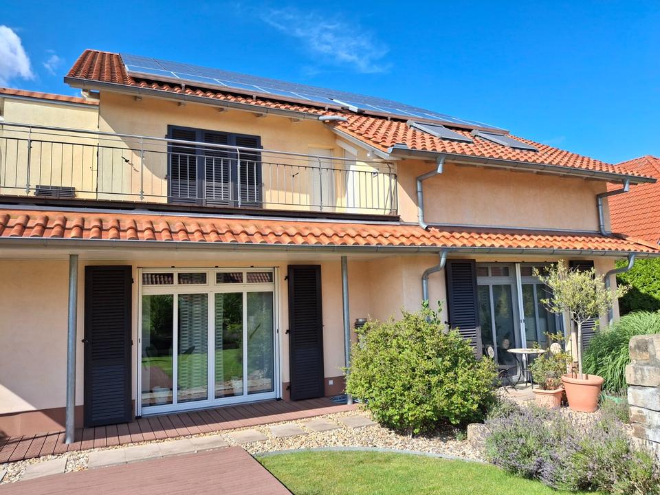 Thumbnail-Einfamilienhaus mit mediterranem Flair, Garage , Keller uvm.