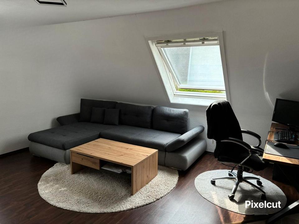 Thumbnail-2-Zimmer-Dachgeschosswohnung