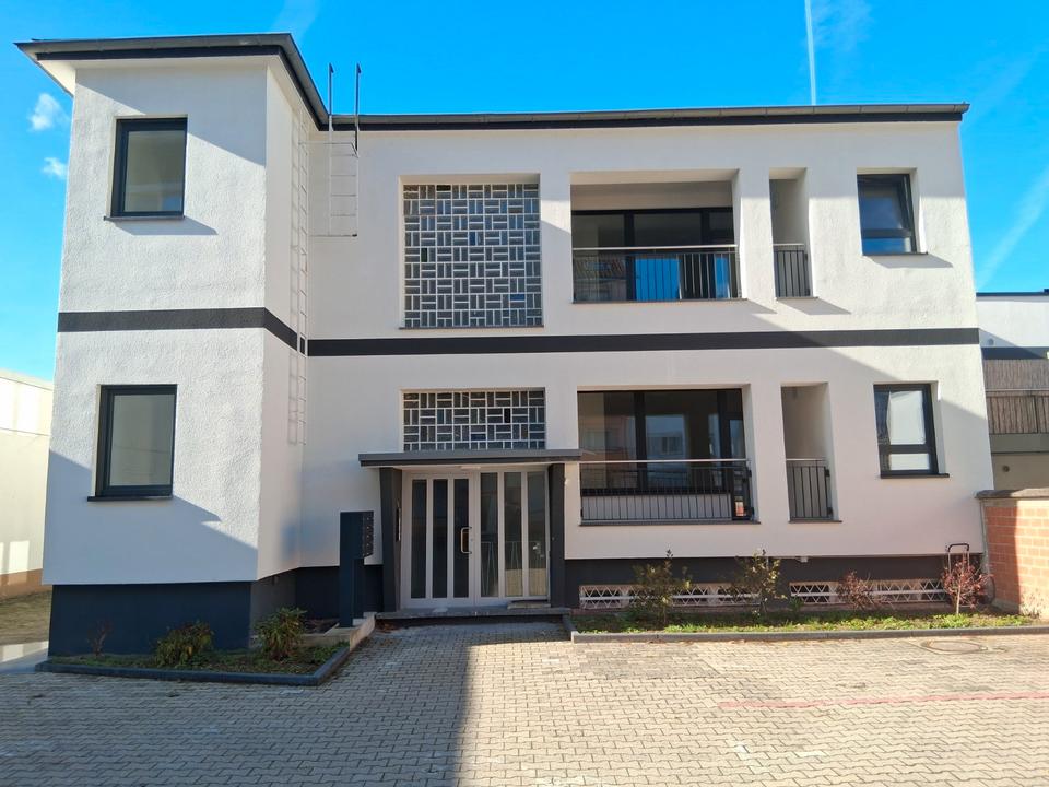 Thumbnail-Neu-Isenburg: Großes 1 Zi. Apartement mit Balkon im Erstbezug