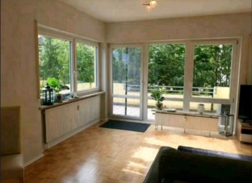 Thumbnail-2-Z-Penthousew. mit TG-Stpl. und großem Balkon