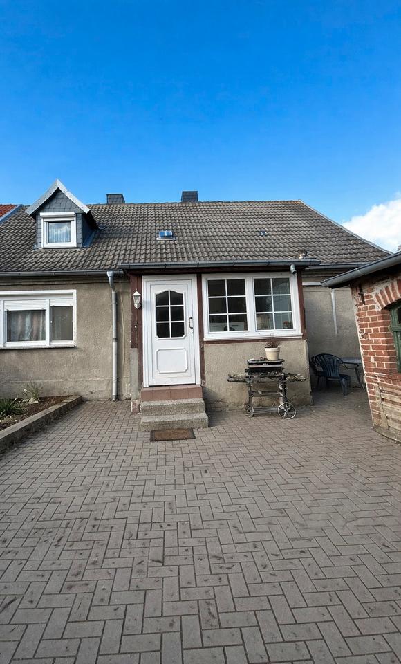 Thumbnail-Charmantes Einfamilienhaus mit Potenzial und Hof in ruhiger Lage