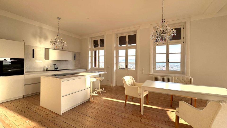 Thumbnail-*Reserviert* Traumhafte 4-Zi.-Wohnung mit herrl. Fernblick ins Kinzigtal -in sanierte Altbau-Villa-
