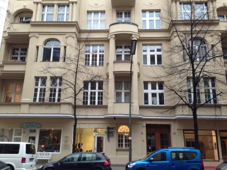 Thumbnail-For sale commission-free studio apartment in Schoneberg
