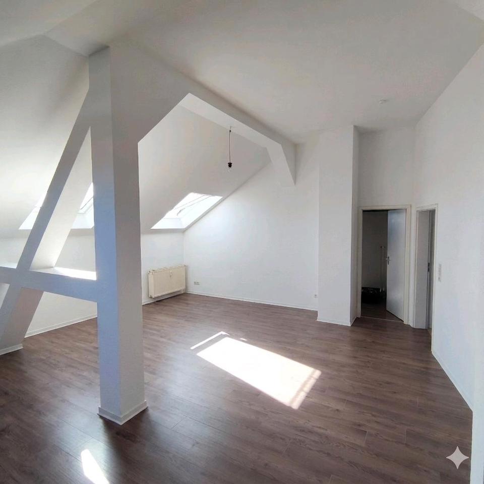 Thumbnail-Helle Dachgeschoss-Wohnung 80 m² in Wurzen – ab 01.06