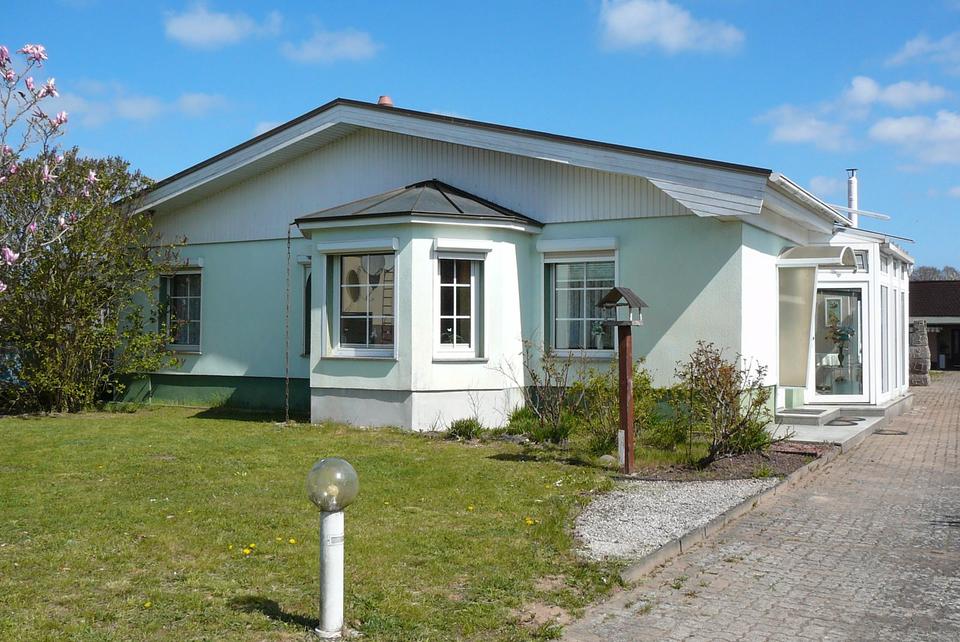 Thumbnail-Einfamilienhaus 200qm + Bungalow Gästehaus auf 1660qm Grund