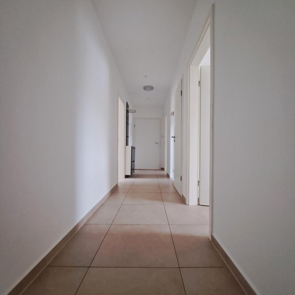 Thumbnail-Renovierte 3-Zimmerwohnung im Dachgeschoss - ab sofort