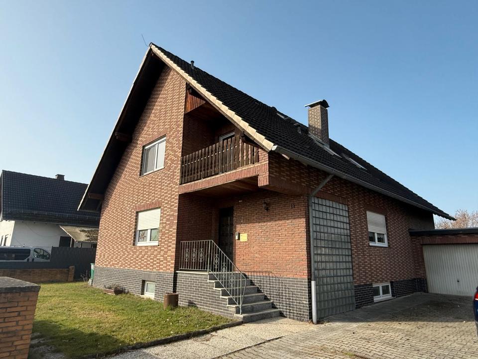 Thumbnail-Zweifamilienhaus in Hofgeismar-Hümme provisionsfr. Gasheizung neu