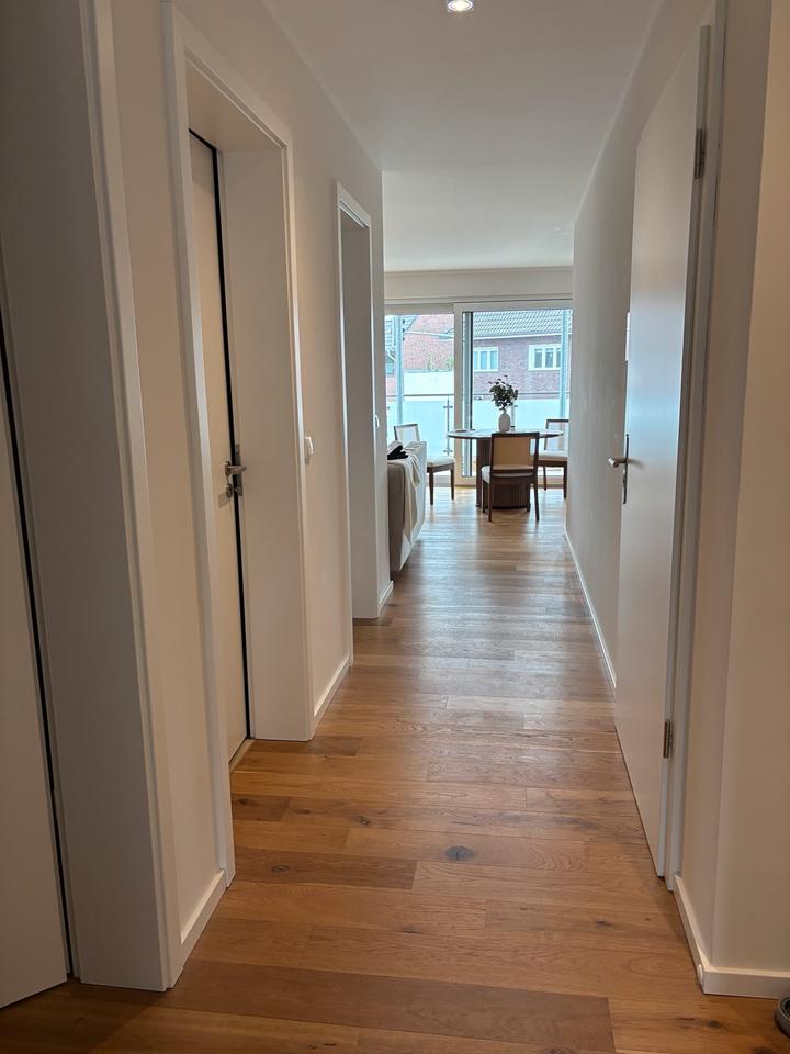 Thumbnail-Hochwertige, lichtdurchflutete 3 Z.-Wohnung mit gr. Balkon