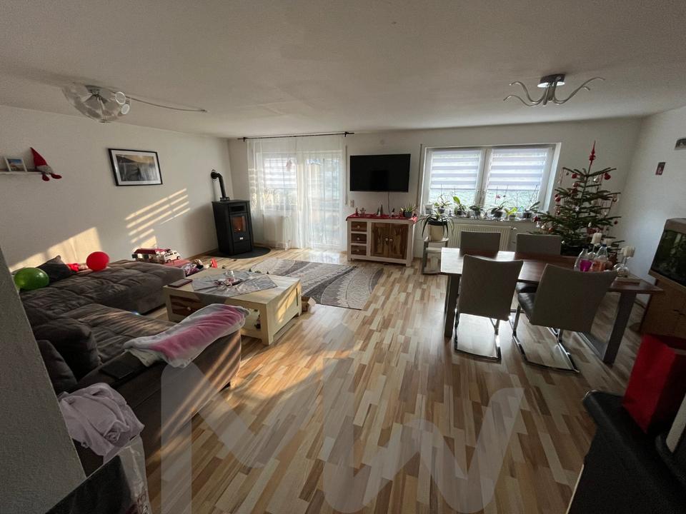 Thumbnail-Wunderschöne Maisonette-Wohnung mit 4,5-Zimmer, EBK und Terrasse mit Garten in Gehrweiler