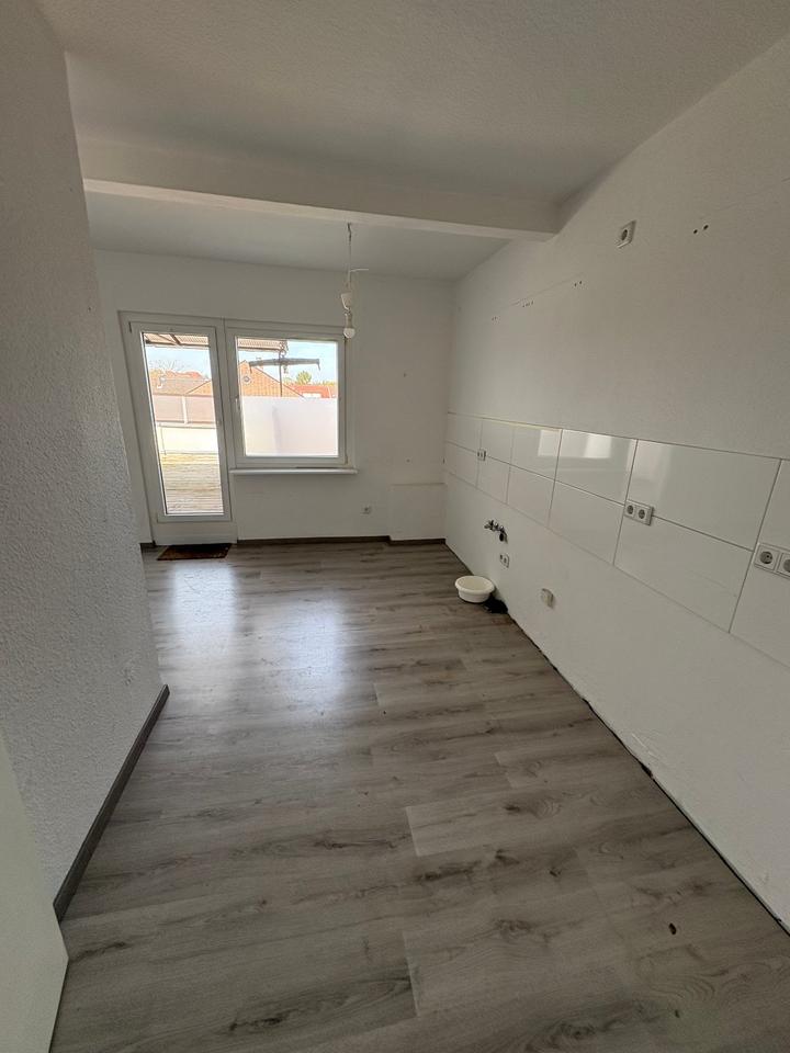 Thumbnail-Dachgeschoßwohnung mit Terrasse ab sofort zu vermieten