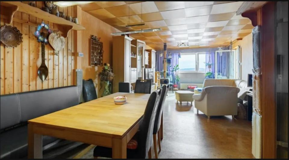 Thumbnail-Helle 4-Zimmer-Wohnung mit Loggia und tollem Weitblick in zentral