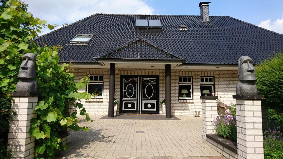 Thumbnail-Bungalow incl. 2. Gebäude mit 3 Garagen Provisionsfrei