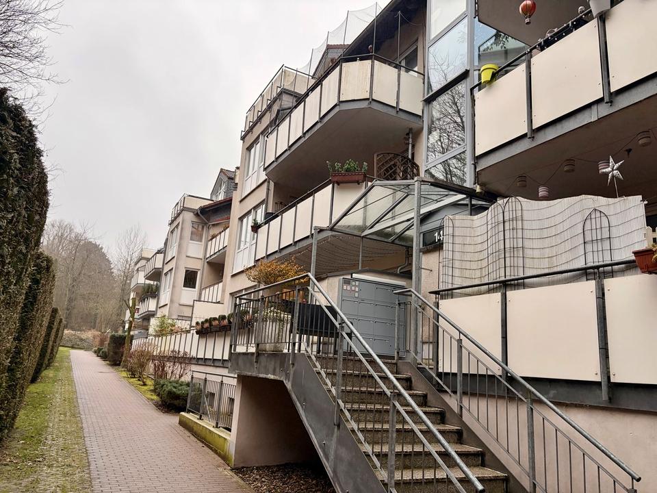 Thumbnail-Mietwohnung 2,5 Zimmer mit Terasse