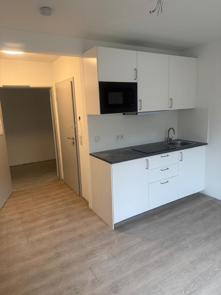Thumbnail-Modern kernsaniertes Apartment mit Einbauküche in Köln-Longerich zur Miete