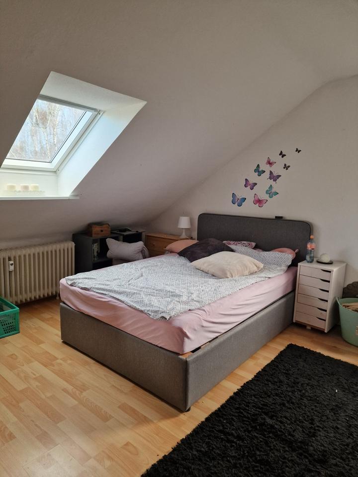 Thumbnail-Schöne, helle 3Zimmer DG Wohnung zu vermieten