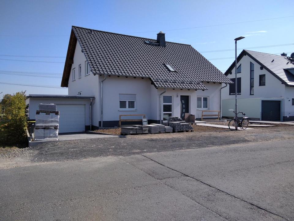 Thumbnail-3-Zimmer Mietwohnung, hell und mit Balkon [35398 Gießen]