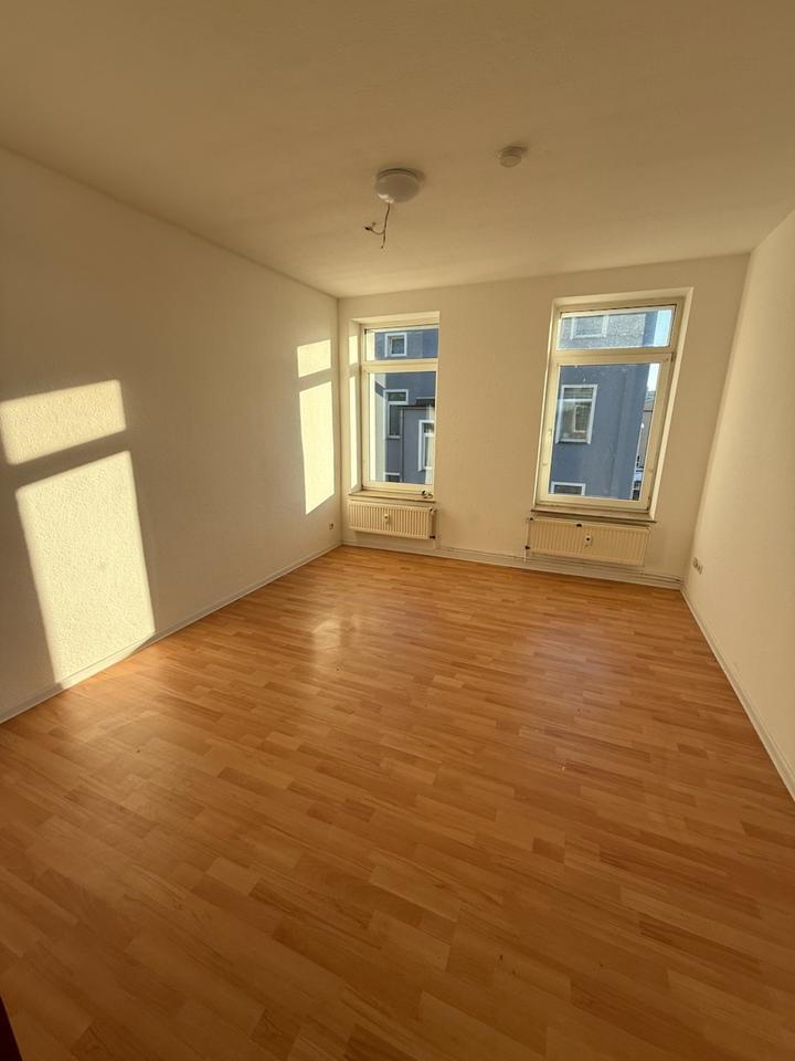 Thumbnail-Gepflegte 1-Zimmer-Wohnung mit Tageslichtbad